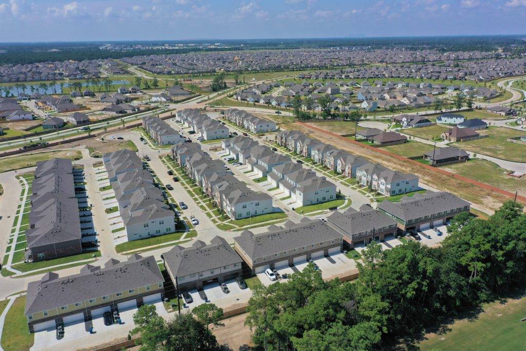 clearwater at balmoral atascocita tx aerial view