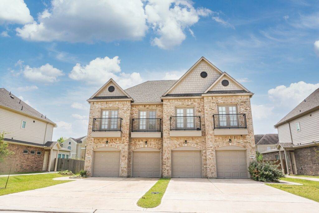 Houston Chronicle wan bridge home highlight