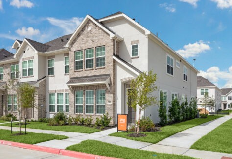 Crystal View at Lago Mar Townhomes For Rent in Texas City, TX Wan Bridge Luxury Townhome Rentals