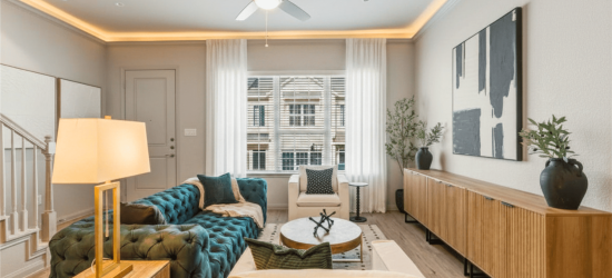 Living Room with Crown Molding