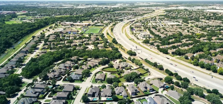 Luxury Homes For Rent in Lewisville TX wan bridge (1)